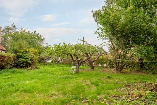 Tomt i Töjnan, Sollentuna, Stockholm, Gränsvägen 8