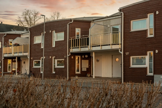 Radhus i Tureberg, Sollentuna, Stockholm, Engelbrekts väg 125