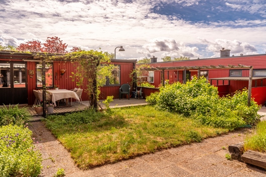 Radhus i Vaxmora, Sollentuna, Stockholm, Porsvägen 40