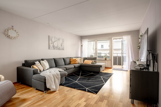 Bostadsrätt i Kvarnskogen, Sollentuna, Stockholm, Kvarnskogsvägen 15