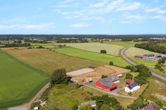 Gods och gårdar i Väröbacka, Halland, Varberg, Backa 102
