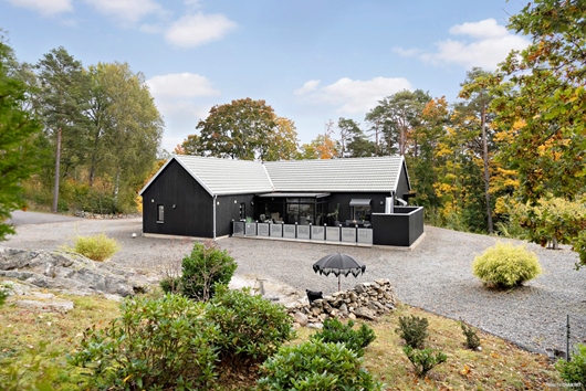 Villa i Västra Bodarna, Alingsås, Västra Götaland, Ljungbacken 19