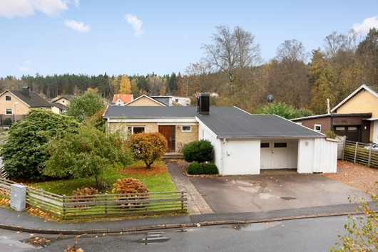 Villa i Torvmossen, Alingsås, Västra Götaland, Myrvägen 1