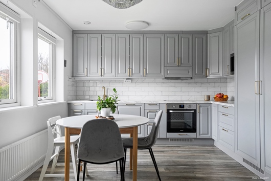 Bostadsrätt i Lena/Östadkulle, ALINGSÅS, Västra Götaland, Vårgårda, Krokanvägen 1