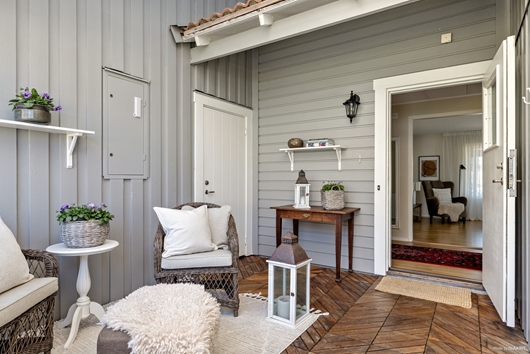 Radhus i Östra Ängabo, Alingsås, Västra Götaland, Odengatan 1