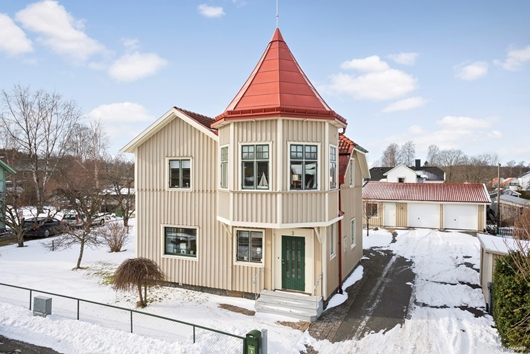 Villa i Sörhaga, Alingsås, Västra Götaland, Lindgatan 3
