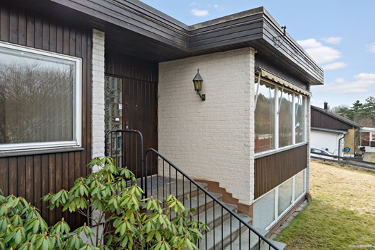 Villa i Mariedal, Alingsås, Västra Götaland, Varsjövägen 8