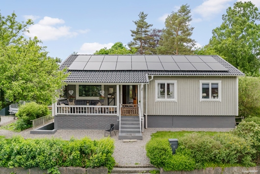 Villa i Prästeryd, Alingsås, Västra Götaland, Prästerydsvägen 33