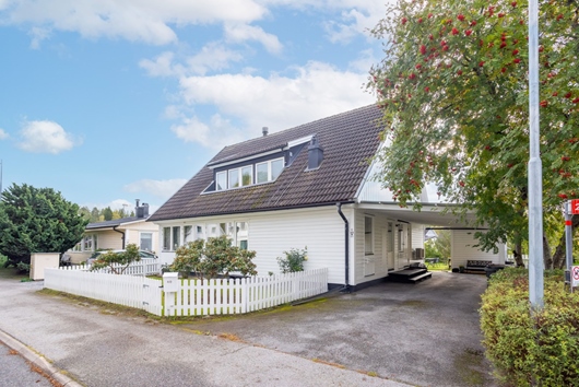 Villa i Margretelund, Åkersberga, Stockholm, Österåker, VITFÅRAVÄGEN 40