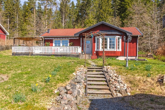 Villa i Roslags Kulla, Åkersberga, Stockholm, Österåker, Skallbrovägen 6