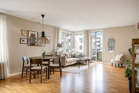 Bostadsrätt i Charlottenberg, Danderyd, Stockholm, Skogsslingan 10