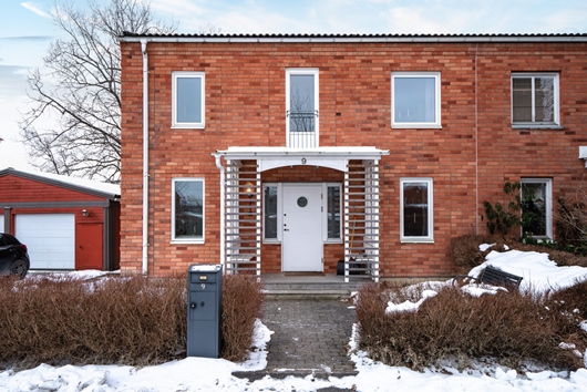 Radhus i Eriksborg, Västerås, Västmanland, Stafflivägen 9
