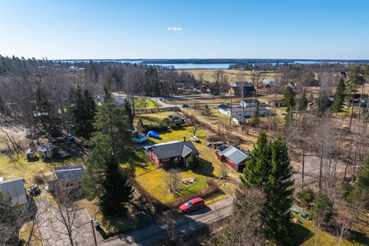 Fritidshus i Råstock, Västerås, Västmanland, Råstocksvägen 15