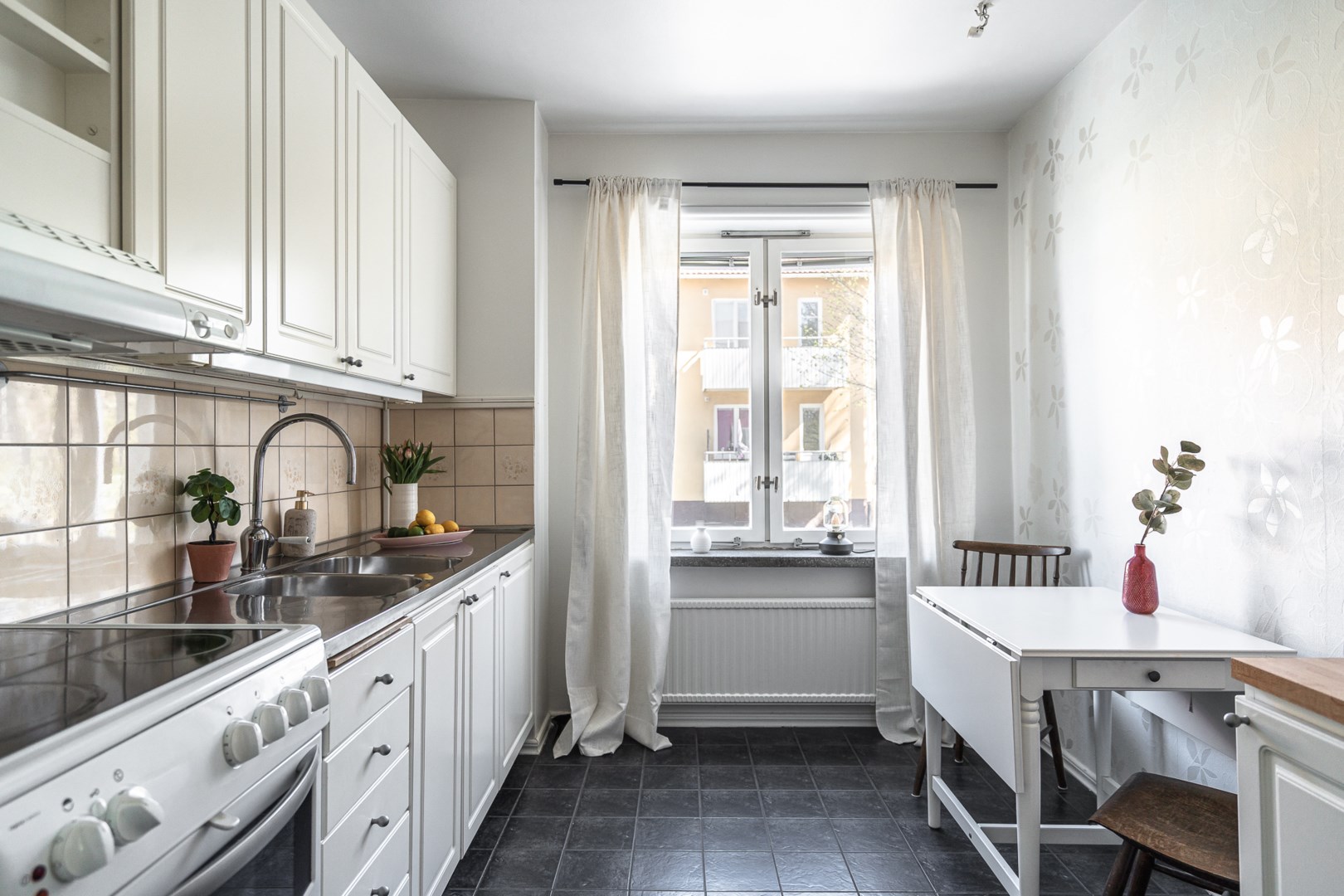 22