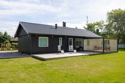 Villa i Trelleborg, Gislövs läge och Simremarken, Skåne, Altonavägen 2