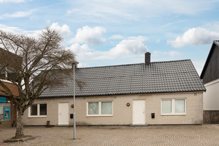 Villa i Vollsjö, Skåne, Sjöbo, Torget 14