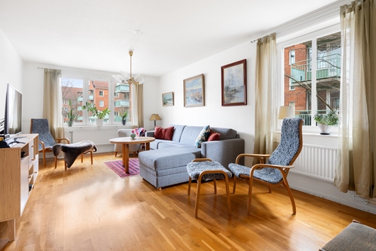 Bostadsrätt i Skarpnäck, Stockholm, Skarpnäcks Allé 9