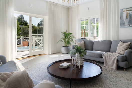 Villa i Viggbyholm sjösidan, Täby, Stockholm, Värtavägen 34