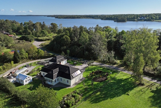Villa i Strängnäs, Södermanland, Björsund 412