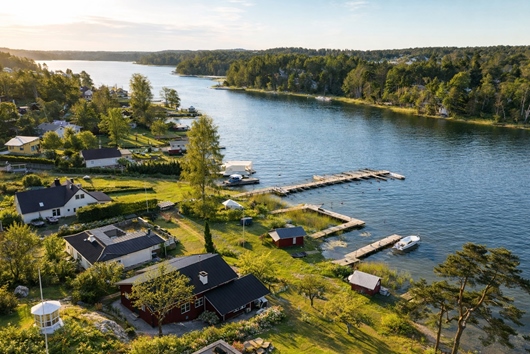Villa i Österskär, Åkersberga, Stockholm, Österåker, Bryggvägen 8