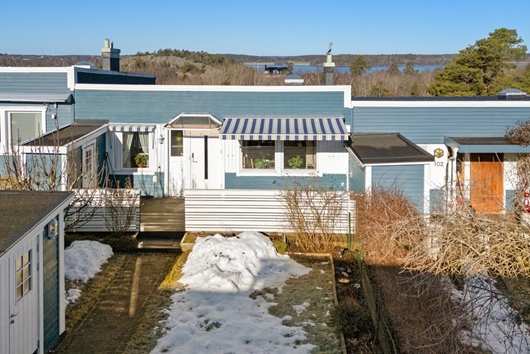 Radhus i Vårberg / Johannesdal, Skärholmen, Stockholm, Laxholmsbacken 104