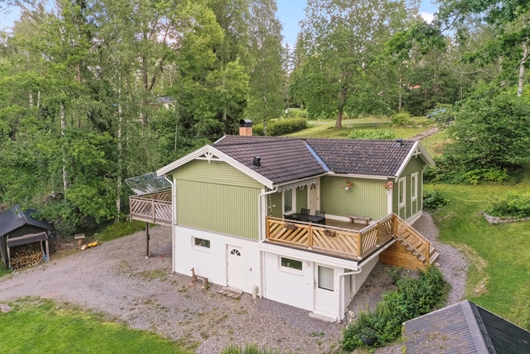 Villa i Nykvarn, Stockholm, Näsåvägen 4