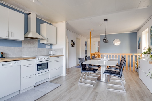 Villa i Henån Centralt, Västra Götaland, Orust, Nyhagenvägen 34