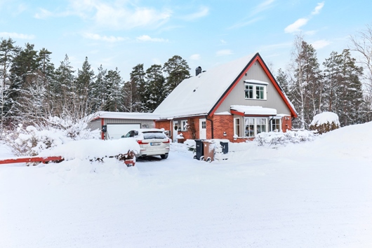 Villa i Alunda, Uppsala, Östhammar, Rundvägen 45