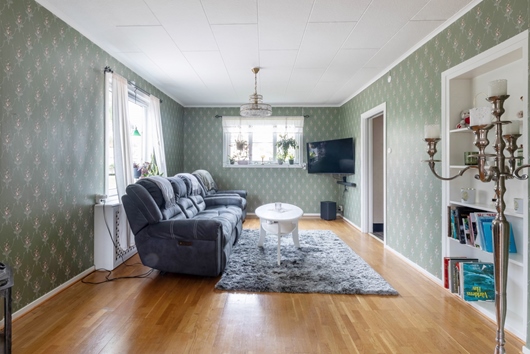 Villa i Östervåla, Uppsala, Heby, Torngatan 1