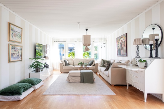 Villa i Barkarö, Västerås, Västmanland, Bystämmogatan 1