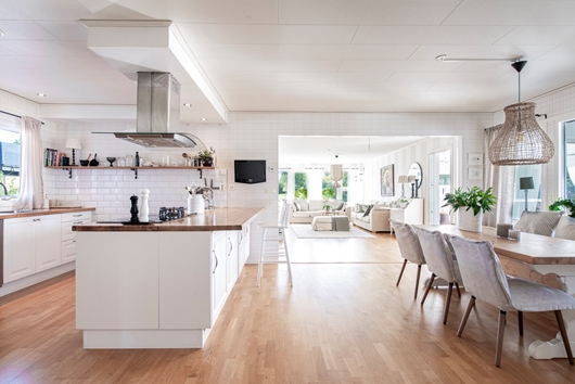 Villa i Barkarö, Västerås, Västmanland, Bystämmogatan 1