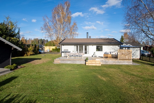 Villa i Lycksta, Västerås, Västmanland, Basunvägen 9