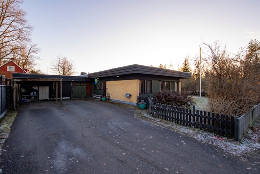 Villa i Barkarö, Västerås, Västmanland, Byalagsgatan 2