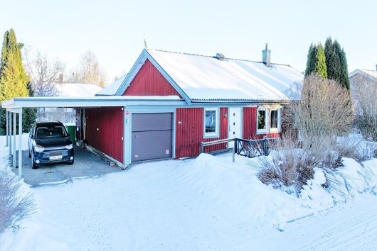 Villa i Heby, Uppsala, Spadvägen 10