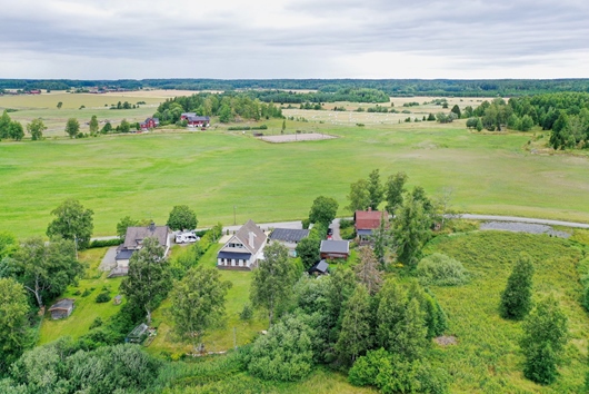 Villa i Vittinge, Uppsala, Heby, Gillberga 125
