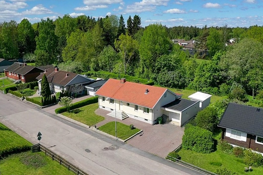 Villa i Östervåla, Uppsala, Heby, Esbjörns väg 9