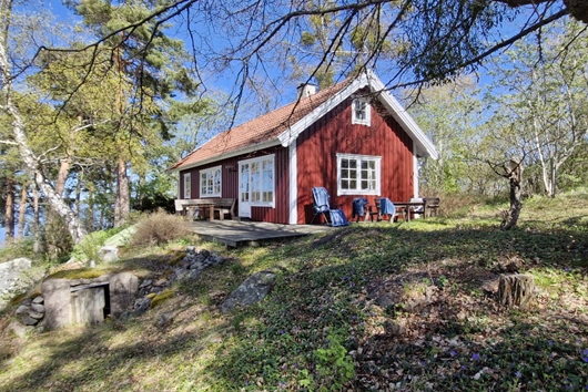 Fritidshus i Skåpholmen, Västerås, Västmanland, Skåpholmen 4