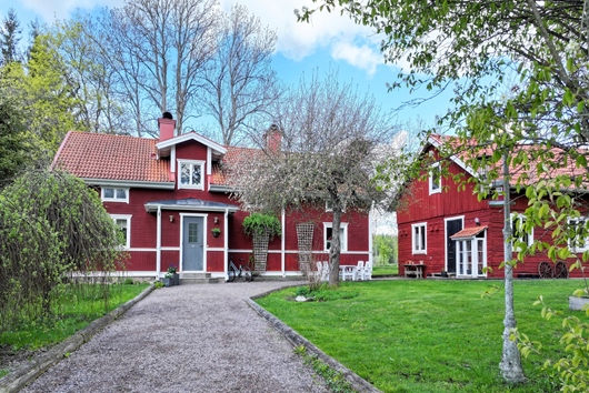 Villa i Östervåla, Uppsala, Heby, Bjurvalla 425