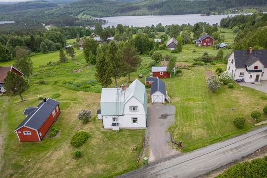 Villa i Kälarne, Jämtland, Bräcke, Hällesjö 708