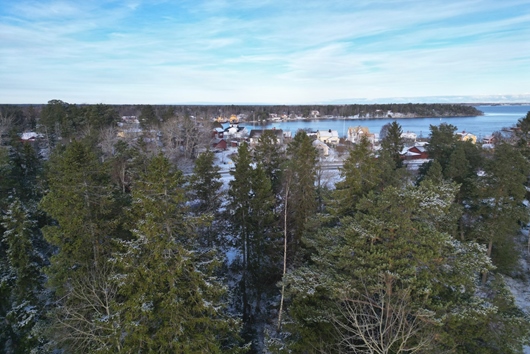 Tomt i Yxlan, Stockholm, Norrtälje, Gamla dansbanevägen 7