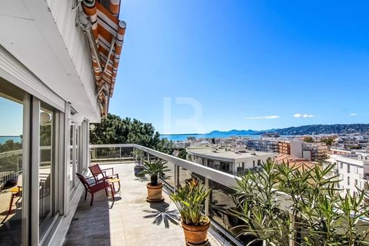 Bostadsrätt i Franska Rivieran, Juan les pins, Antibes, Provencealpescote dazur, Alpesmaritimes, Juan les Pins