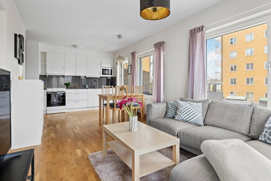 Bostadsrätt i Hässelby Gård, Stockholm, Enspännargatan 12A