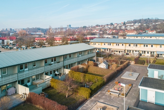 Radhus i Mölndal - Brännås, Göteborg, Västra Götaland, Flintegatan 76