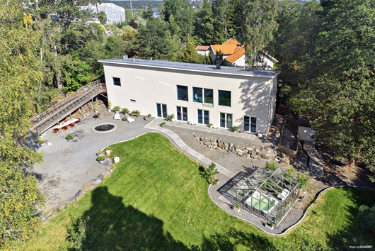 Villa i Tyresö strand, Stockholm, Tjärnstigen 80B