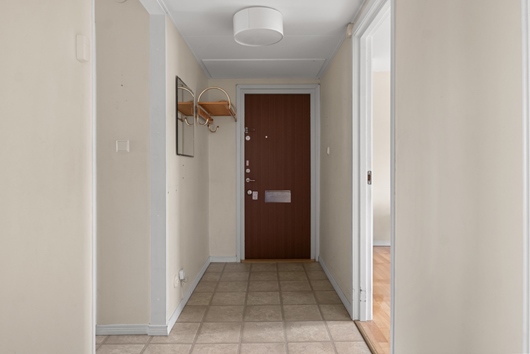 Bostadsrätt i Tyresö Centrum, Stockholm, Myggdalsvägen 14