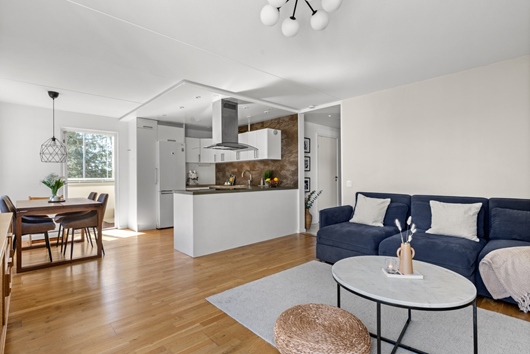 Bostadsrätt i Tyresö Centrum/Farmarstigen, Stockholm, Vitlöksgränd 3