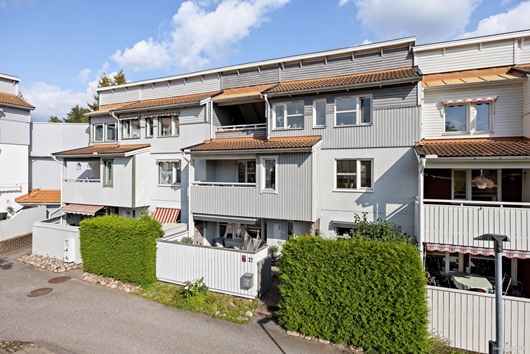 Radhus i Viby, Sollentuna, Stockholm, Kaveldunsgränd 37