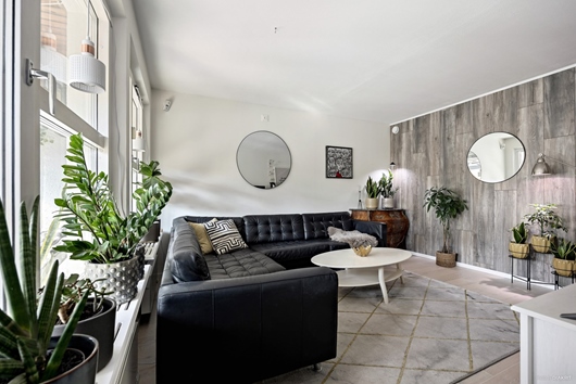 Radhus i Viby, Sollentuna, Stockholm, Kaveldunsgränd 37