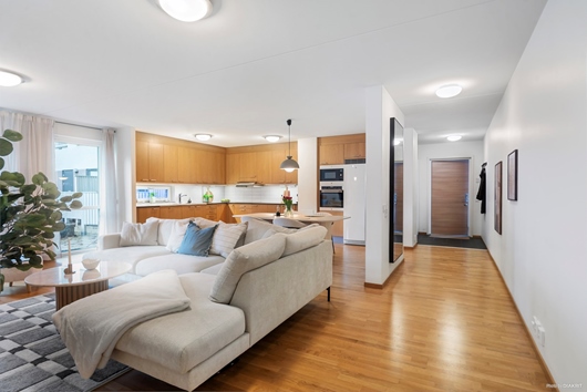 Bostadsrätt i Sollentuna Centrum, Stockholm, Sollentunavägen 160