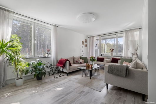 Bostadsrätt i Smedby, Upplands Väsby, Stockholm, Stallgatan 13B